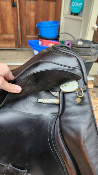 17.5" Albion Legand 500 Dressage Saddle