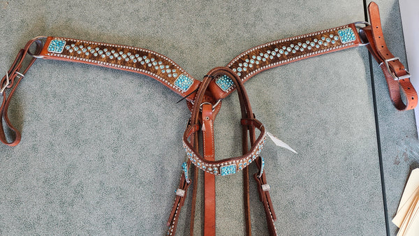 Luans Hide On Western Tack Set