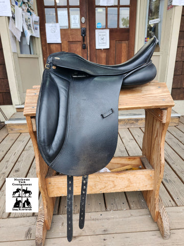 18" Jorge Canaves Vienna II Dressage Saddle