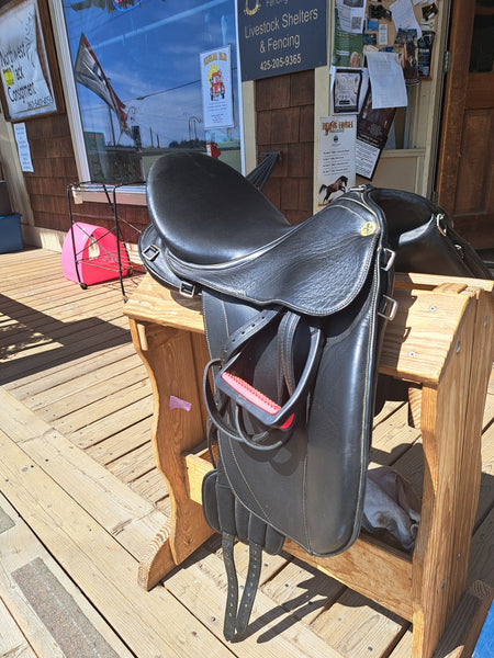 18" Philippe Fontaine Monoflap Endurance Saddle