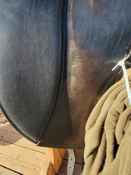 17.5" Albion Legend Dressage Saddle