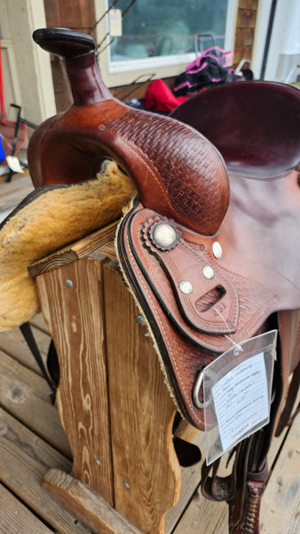 16" Crates Mustang Trail Saddle