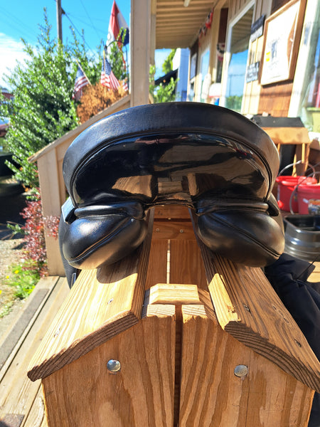 17" Stubben 1894 Dressage Saddle
