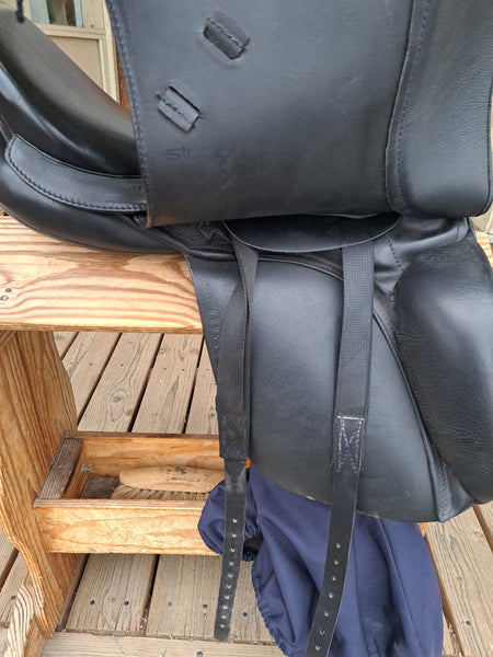 17.5" Stubben 1894 Dressage Saddle
