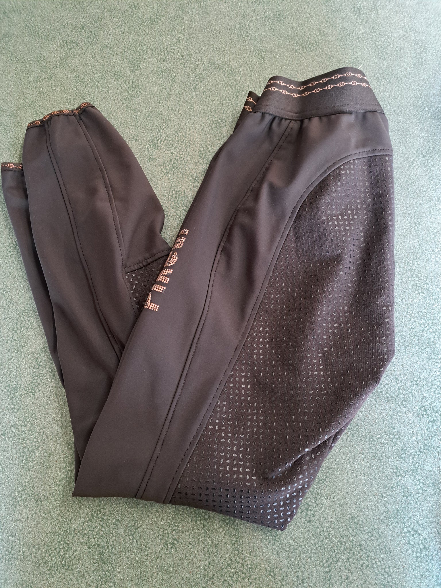 Size 26 Pikeur Full Grip Tights