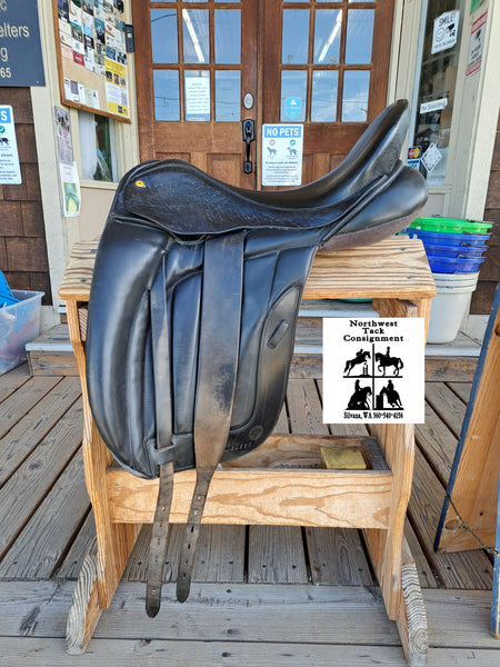 18" Black Country Vinici Monoflap Dressage Saddle