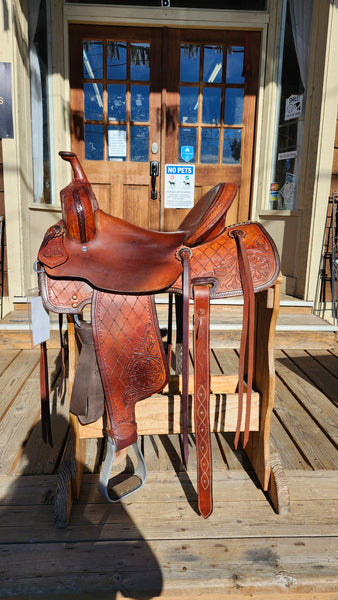 15" Cloverleaf Saddle Co. Barrel Saddle