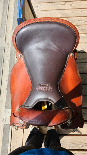 16.5" Tucker T59 Endurance Saddle