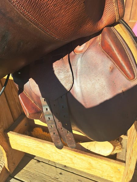 16" Butet Close Contact Jumping Saddle