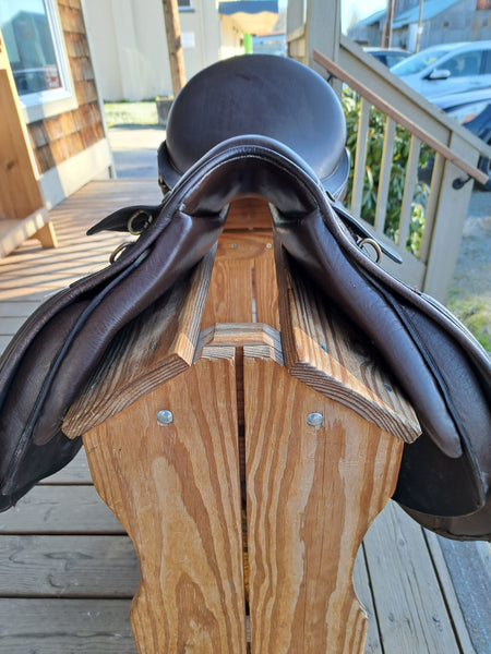 18" Collegiate All Purpose Saddle