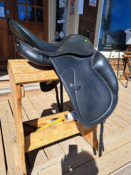 17" HDR Karla Monoflap Dressage Saddle