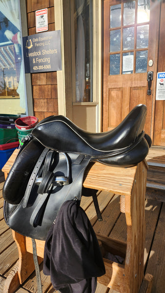 17.5" Custom Sadlery Icon Flight Dressage Saddle