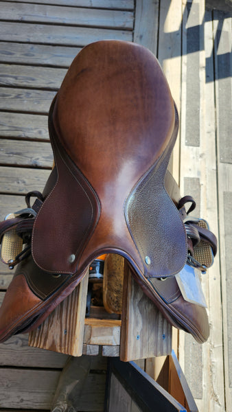16.5" Collegiate Close Contact Jump Saddle