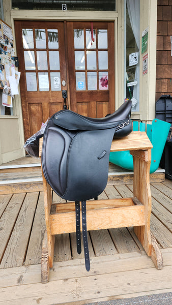 17.5" Bliss Loxley Dressage Saddle