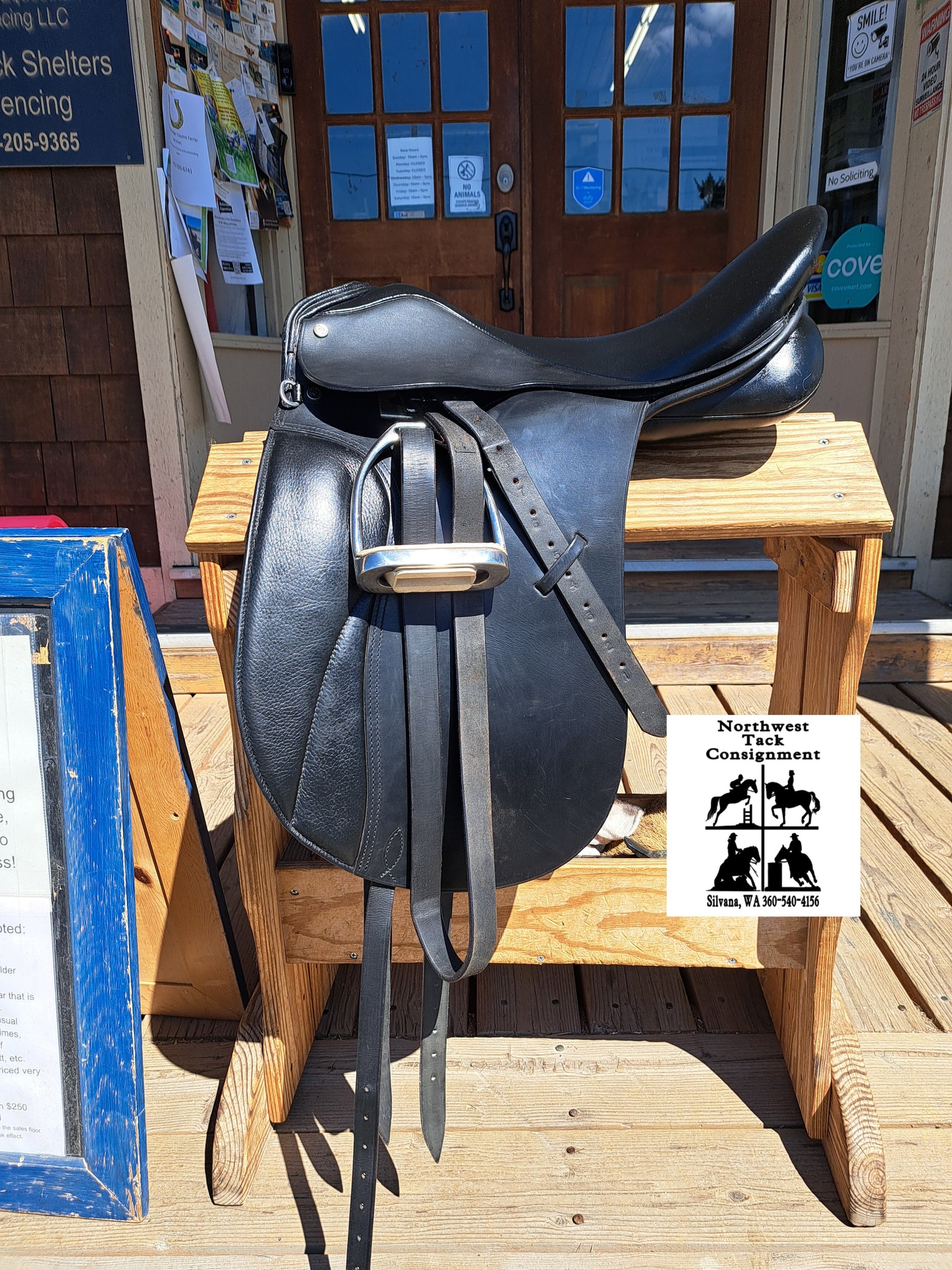 18" Collegiate Ruiz Diaz Dressage saddle