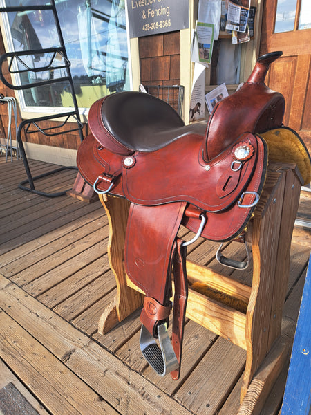 15.5" Royal King Gaited Trail Saddle
