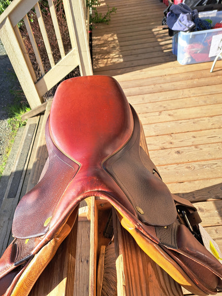 15" HDR Club Close Contact Jumping Saddle