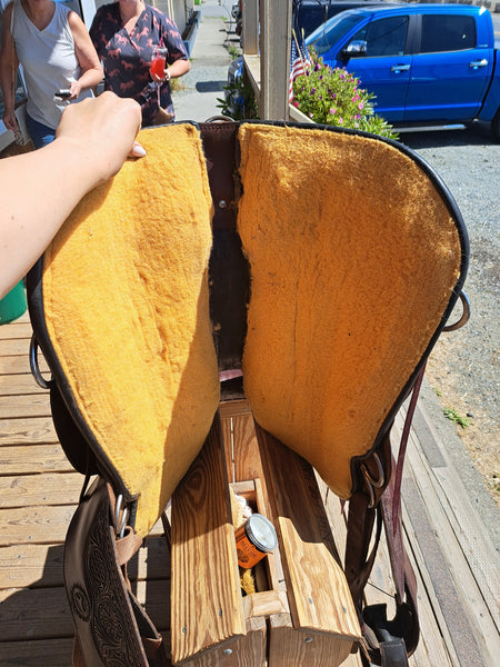 17" Circle Y Basket Flower Trail Saddle