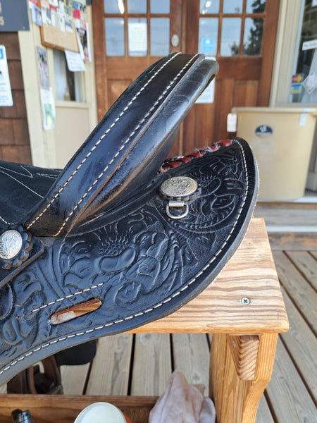 15.5" Rider's Choice Barrel Saddle