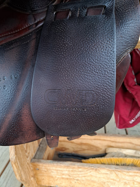16.5" CWD Close Contact Saddle