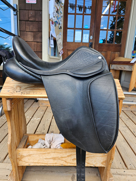 18" Ryder Mirage Dressage Saddle