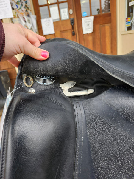 17.5" Custom Saddlery Laguna Dressage Saddle