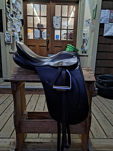 17.5" Cliff Barnsby Raven Dressage Saddle