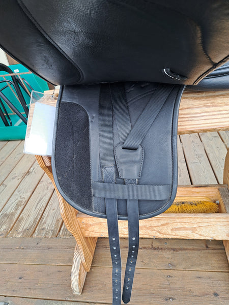 16-17" Easy Trek Classic Dressage Saddle
