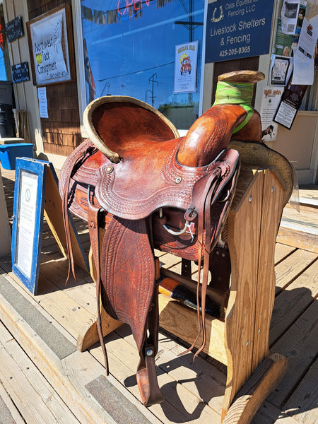15.5" Circle T Wade Ranch Western saddle