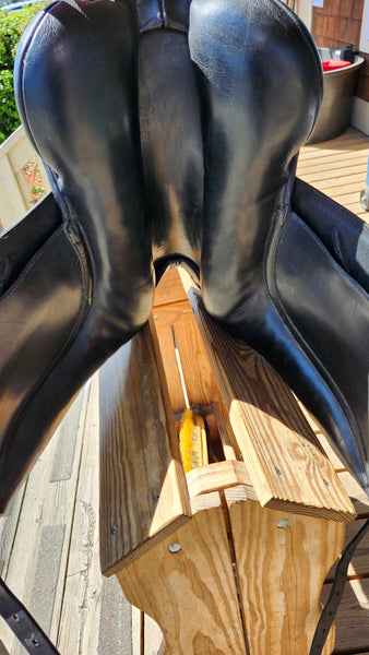 17.5" JRD Custom Dressage Saddle