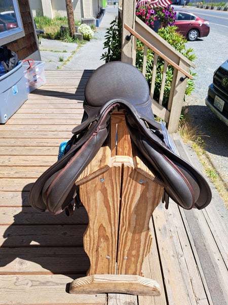18" Wintec All Purpose English Saddle