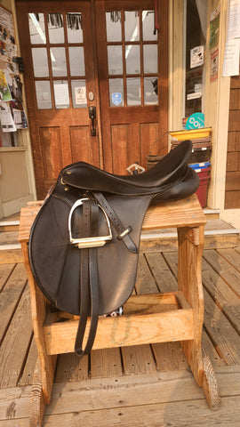17" Wintec All Purpose English Saddle