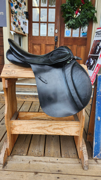 18" Stubben Scandica Dressage Saddle