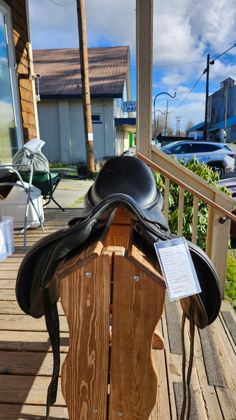 17.5" Equipe Bocelli Monoflap Dressage Saddle