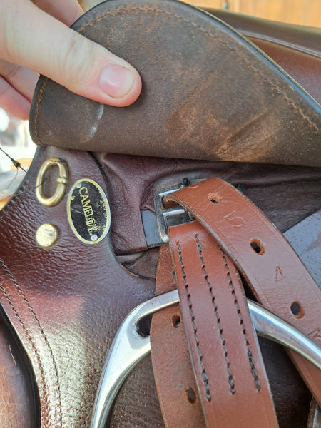 15" Camelot English jump Saddle