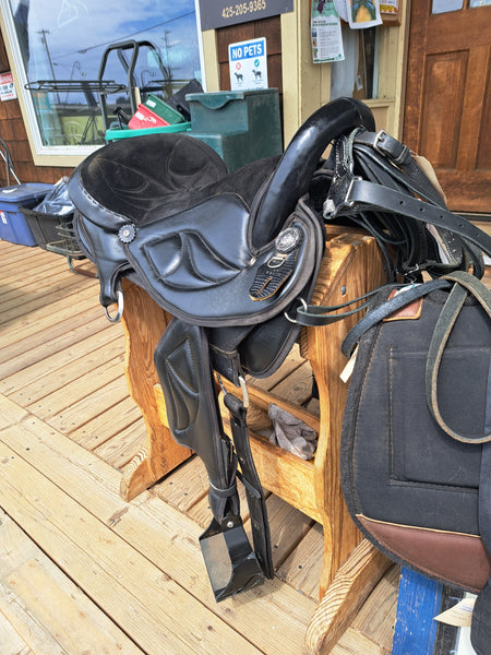 17" Friesian Marketplace Endurance Saddle