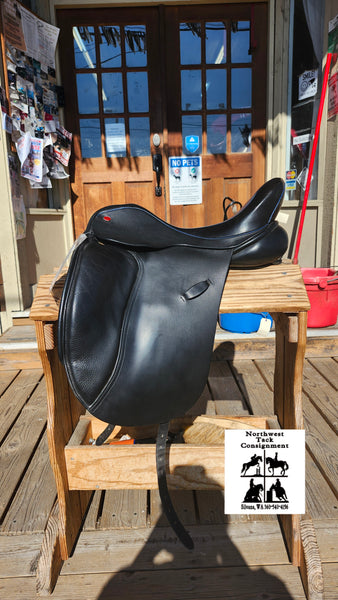17.5" Hastilow Concept Dressage Saddle