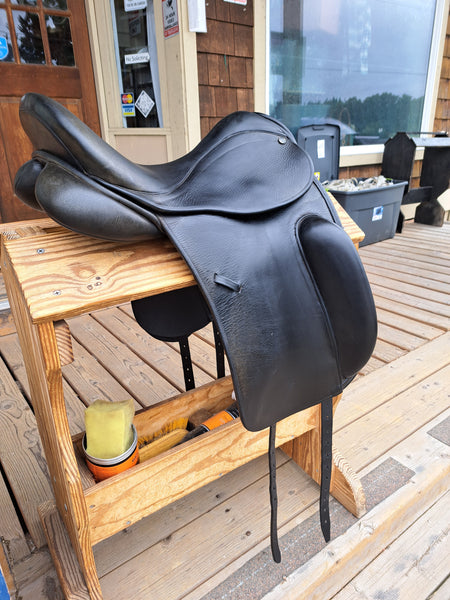 16" County Perfection Dressage Saddle