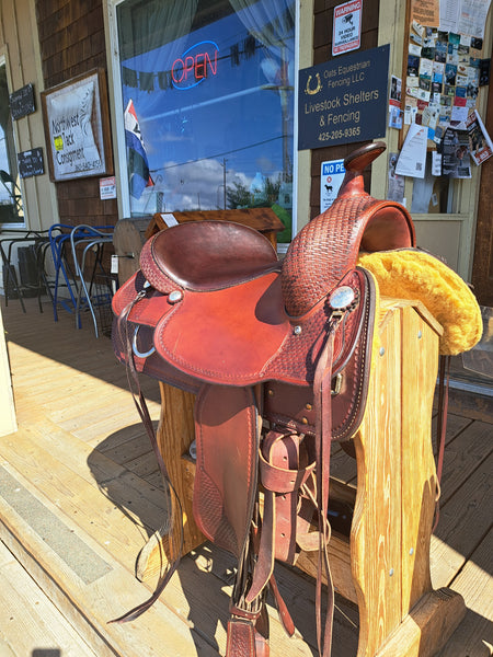 17" Crates Supreme Western Trail Saddle