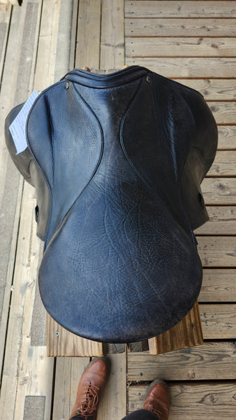 17.5" Courbette Charles De Kunffy Dressage Saddle