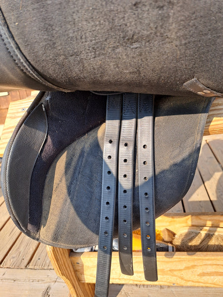 17" Wintec All Purpose English Saddle