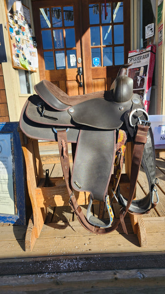 15" Wintec Synthetic Western Saddle