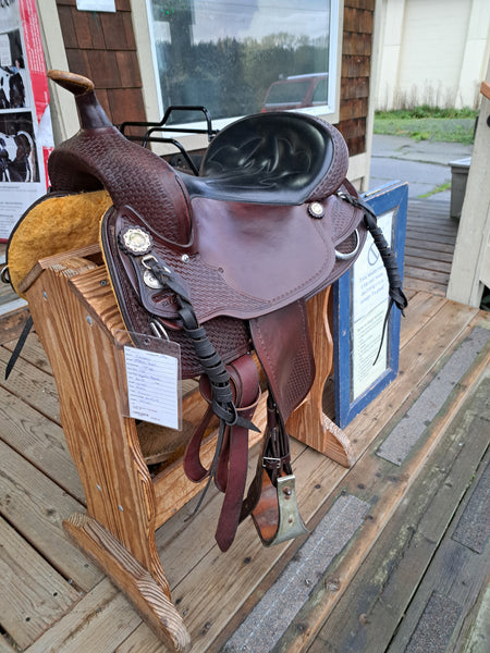 16" Crates Western Trail Saddle