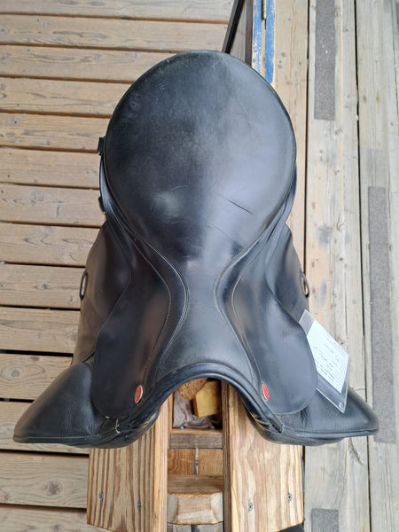 15.5" Courbette Lemetex Bernina Junior Dressage Saddle