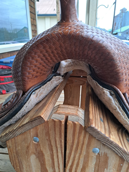 17" (Sits 16") Hilason Western Equitation Show Saddle