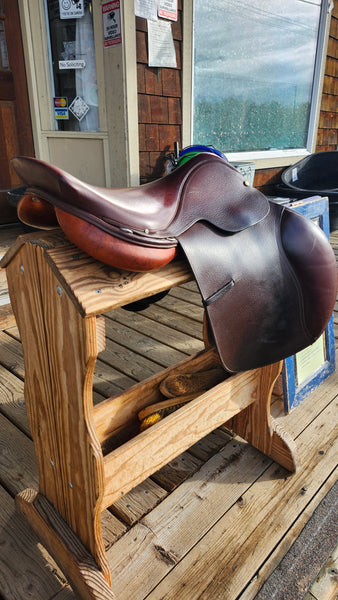17.5" Crosby Prix de Nations Jump Saddle