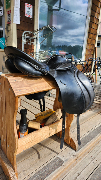 19" Courbette Lemetex Aristokrat Dressage Saddle
