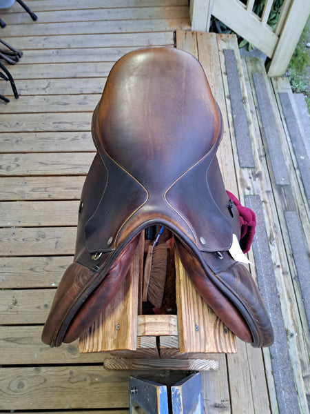 ON TRIAL 17" Patric Sellerie Close Contact Saddle