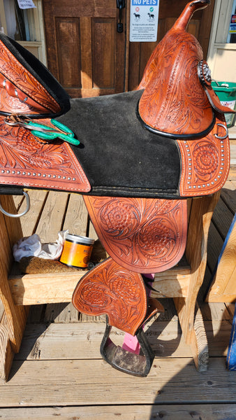 15" Circle J Treeless Barrel Saddle