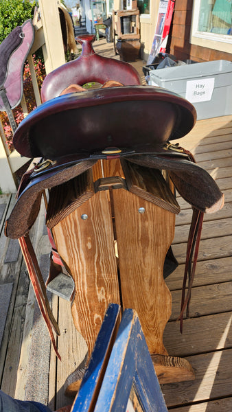 16.5" Tucker Northwest Western Trail Saddle